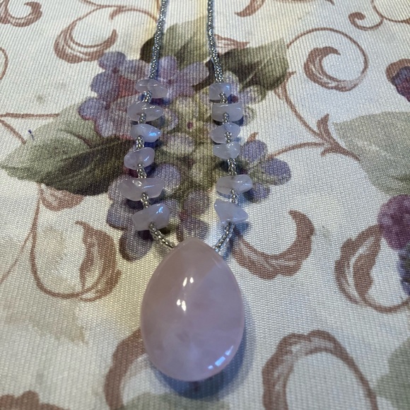 ROSE QUARTZ LARGE PENDANT AND SMALLER CHIPS ON THE SIDES MATCHING BRACELET - Picture 10 of 12